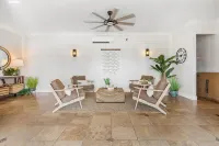 Beachfront 3B/3B Fully Renovated Condo on Private Beach w/Heated Pool