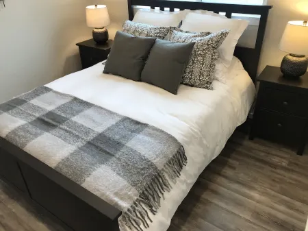 Private 1 BDRM Cottage