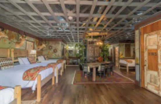 African-Themed Retreat: Kooyah Hotels in Comfort