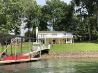 Lake Life-Lake Front-Hot Tub