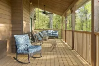 Sky Dog Pet Friendly Home Dupont Brevard Hiking Mountain Biking Porch Waterfalls