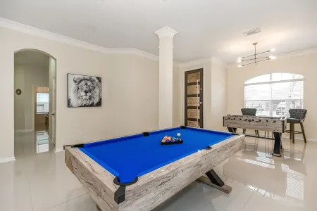 Modern Family Lake House,  Boat,  Hot tub, Shared Pool, Baby Necessities