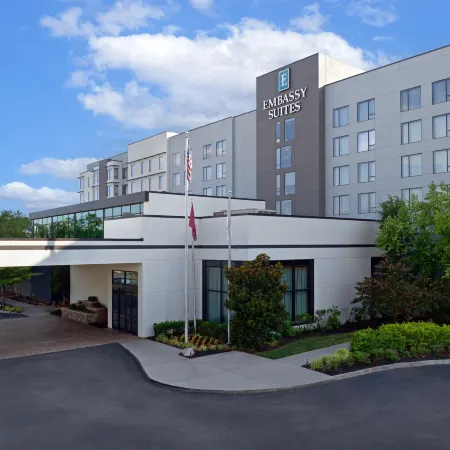 Embassy Suites by Hilton Knoxville West Отели рядом с достопримечательностью «Терки-Крик»