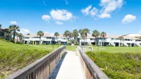 Pristine Oceanfront Surf Villa Condo in Sawgrass