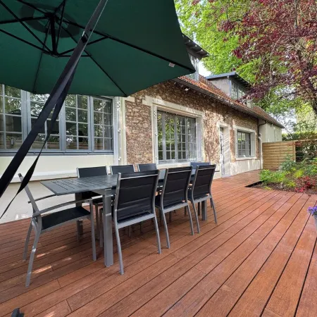 Villa de Luxe Avec Climatisation et Terrasse, Idéal Pour Visiter Paris!