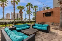Luxury Fully Equipped Resort Condo 1 Mile from  Universal