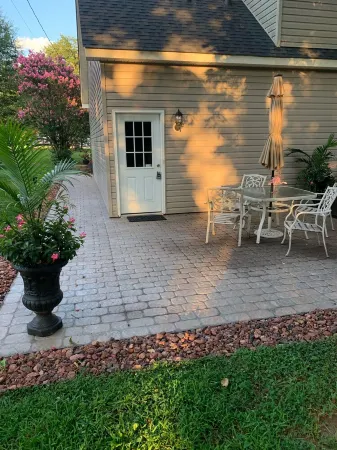 Just off Main near Taylors Mill - CLEAN & COMFY