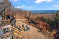 Gilford NH Vacation Rental. Sleeps 14. Near Lake Winnipesaukee & Gunstock