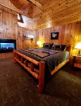 Private cabin with short walk to downtown Gatlinburg