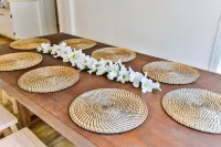 Secret Garden Cottage in LA: Natural Stone Heated Pool/Spa, al fresco dining