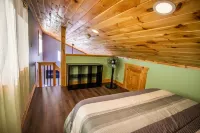 Stout Grove - New House minutes from the New River Gorge National Park Hôtels à proximité de : Ace Adventure Water Park