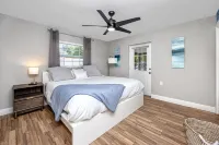 Paradise Palms • Heated Screened Pool • Family-Friendly • Near Siesta Key