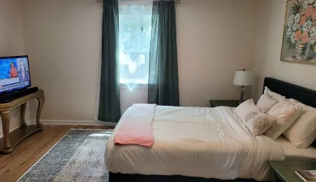 Your home away from home Отели рядом с достопримечательностью «Swanson Park»