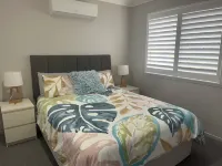 My Happy Place Somerset Dam Hotels in Esk