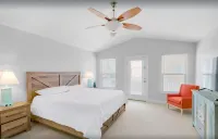 PCB Retreat Laguna Beach, 1 Min Walk to Beach,Convenient to Everything,Sleeps 14