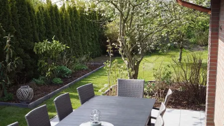 North Sea coast, charming Frisian house with fireplace, conservatory, sauna, beach chair