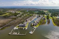 Obx Top-Floor Condo- Marina & Sound Views, Quiet & Serene - balcony