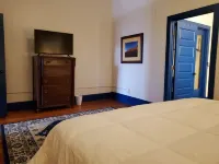 Newly renovated historic loft in downtown Birmingham  호텔