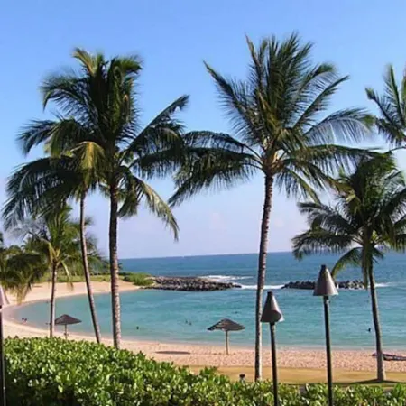 Ko'Olina Oasis: Lagoon, Pool & Resort Living