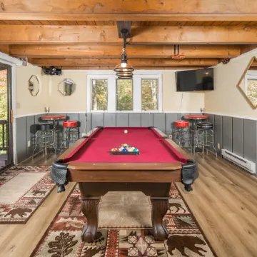 Summer Deal! Cozy Banner Elk Cabin Near Downtown & Prime Hiking Trails