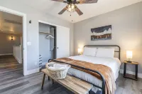 Huge 4 bedroom home filled with entertainment for all!