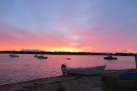 Little Gem with stunning water view of Great Bay and 1/4 mile from Bristol Beach