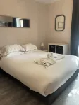 Superbe Appartement Neuf Face au Château - 2 ch / 5 Pers - Netflix Canal+ - Wifi Hotels near galerie Stacklr