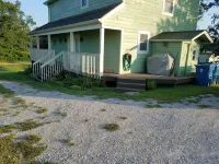 The Green Cabin-on-The Bourbon Trail