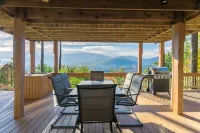 Mountain Mama- Amazing Views! + Hot Tub!