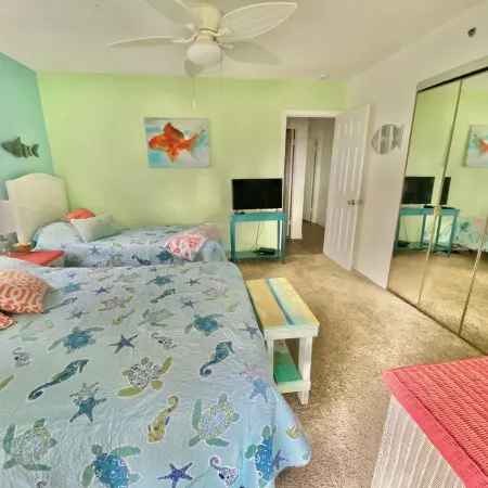 Sandy Cheeks & Barefeet, Gorgeous Interior Gulf Beach Place, Pool, on Beach Side