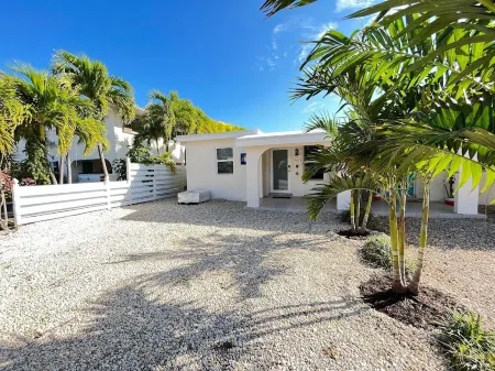 Little Island Pearl Отели в г. Key Colony Beach