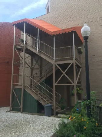 Wineries, Lake & Spire - Munger Lofts Boutique