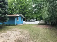 Silver Creek Cottage near the dunes and beaches