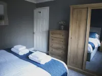 Single storey 2 bedroom lodge Hotels in Wetherby