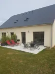 New house near the beaches of the landing Hotels in Saint-Côme-de-Fresné