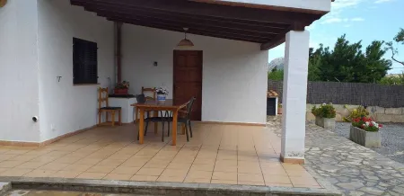 Peaceful villa renovated at 500 metres from Pollensa village  AND WIFI FREE