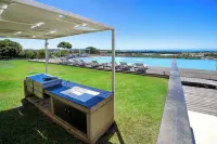 New: Wonderful villa with sea view, infinity pool, padel court