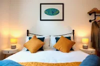 The Quaker Hall - Private deck with amazing bay views