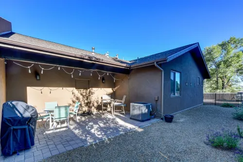 Located in the heart of Prescott just blocks away from Historic downtown square.