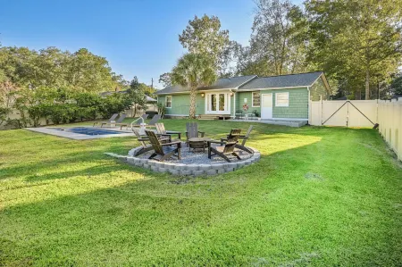 New Year's Eve Special! 3Br Marsh & River View Home with Private Pool