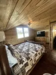 Rustic Tobacco Barn Cabin in the heart of Yadkin Valley Wine Country Hotels near Surry Community College