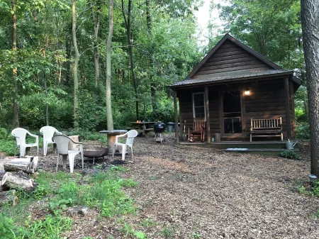 The Camp Cabin at Darst-Myers Hallstead