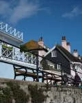 Holiday Cottage with seafront beach hut - sleeps 4
