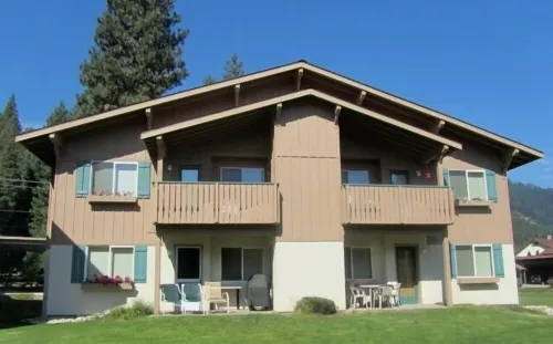 Alpine Escape (2 Bed/2 Bath)