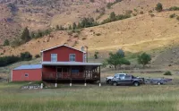 Private Ranch Property Minutes to Yellowstone NP Các khách sạn gần Yellowstone National Park Gateway Garden