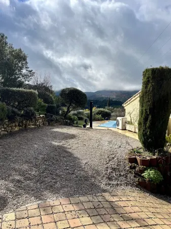 Loue Belle Maison au Calme Avec sa Piscine Privée