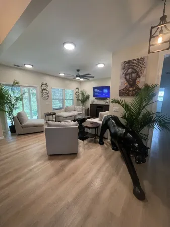 NEW Home! NEAR Tanger Outlet, Dwtn SAV, NEW Enmarket Arena, & Tybee Beach