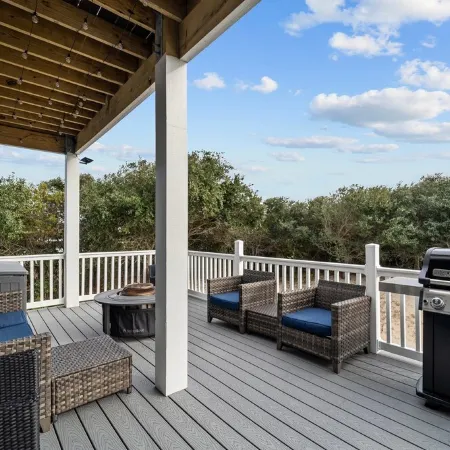 Beautiful Home! 2-Min Walk to the Beach, Saltwater Pool, Private