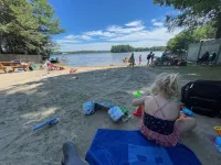 Fantastic 4-Season Cabin at Baxter Lake - Sleeps 8 -  Dog Friendly Hotels in Strafford County