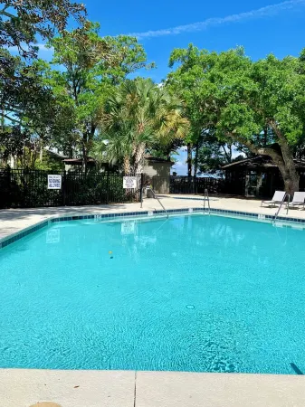 2 Inlet Cove; steps from the dock & pool; 10 min walk to the beach;  EV charger